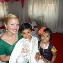 Volunteers For Peace volunteers with youth in India