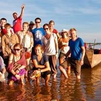 volunteer abroad