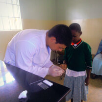 volunteer in Uganda with Volsol7