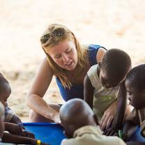 Volunteer in Victoria Falls with IVHQ