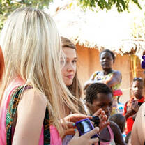 Volunteers in the Bolera Village