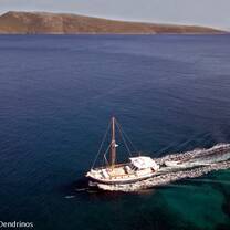 MOm's research vessel