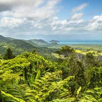 GoBeyond Student Travel - 'Reef to Rainforest' Service and Adventure Journey in 