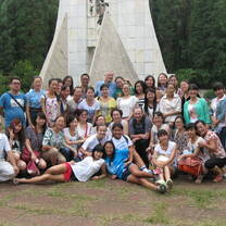 Global Volunteers team with their students