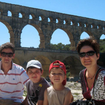 Live with a family near the Pont du Gard