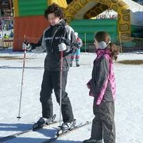 Learn to ski with a French family