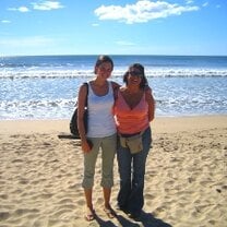 volunteers on the beach in Costa Rica