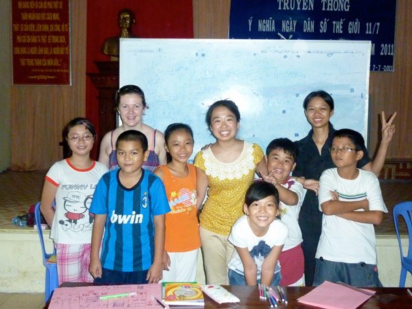 Ai volunteering with elementary school children in Vietnam