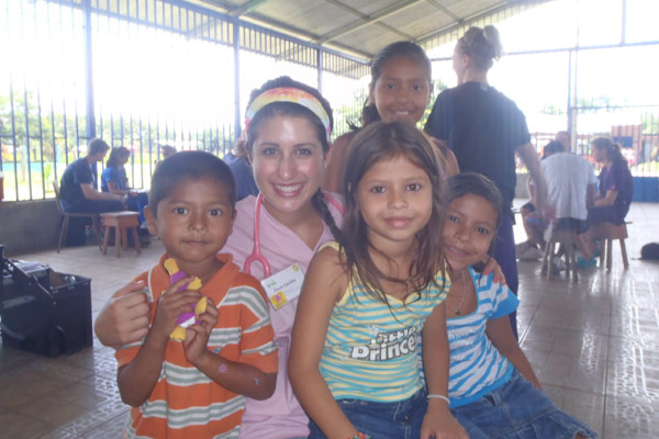 Medical volunteers in Costa Rica